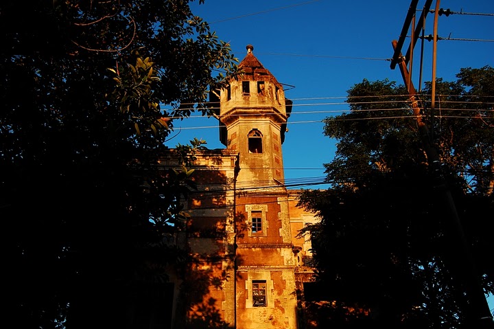 O CASTELO EM FRAGMENTOS