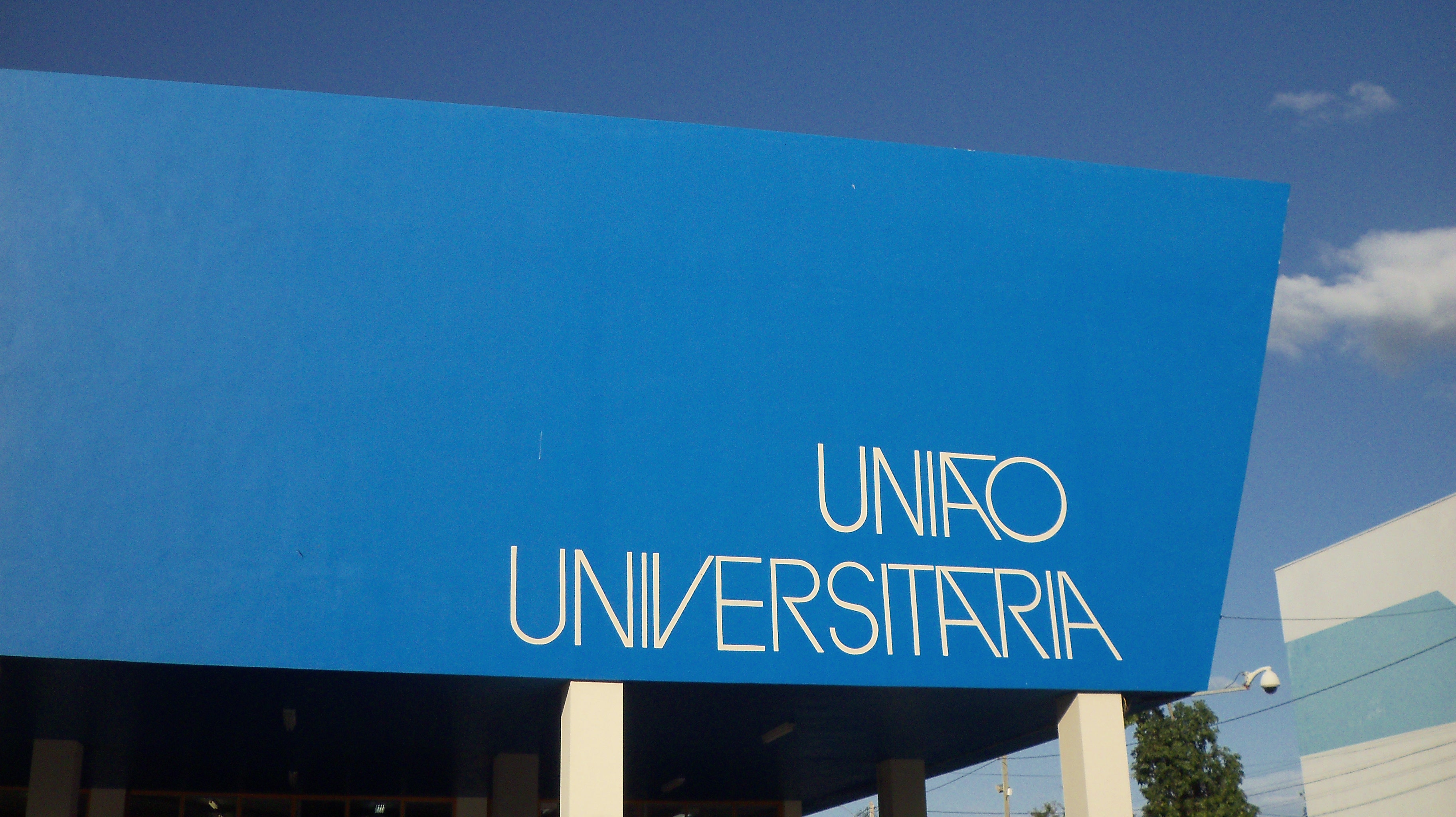 ONDE ESTÁ A UNIÃO UNIVERSITÁRIA? NO VOTO.