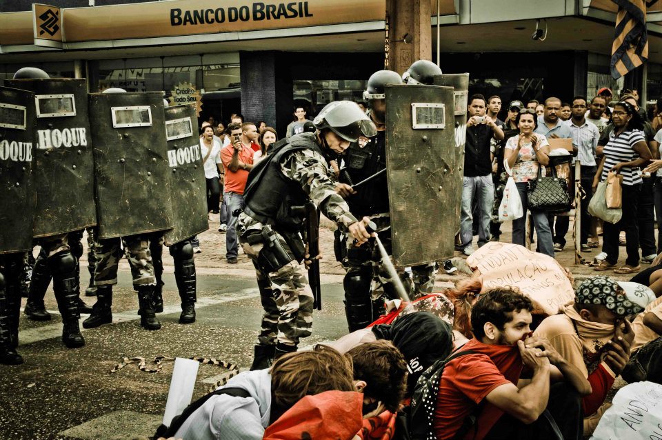 O TOQUE DE CLASSES NAS MOBILIZAÇÕES CONTRA O AUMENTO DA TARIFA