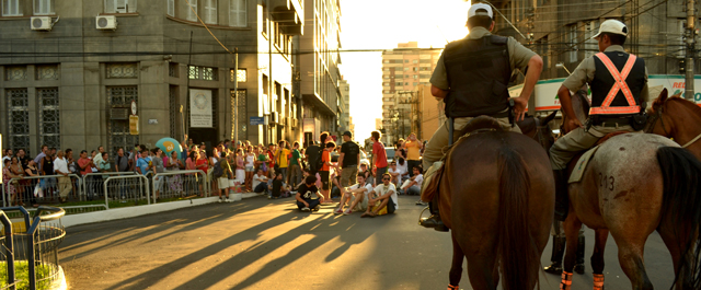 O BLOCO ESTÁ NA RUA